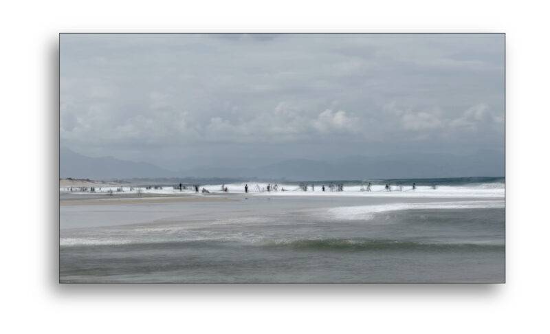Au loin les surfeurs – Image 2